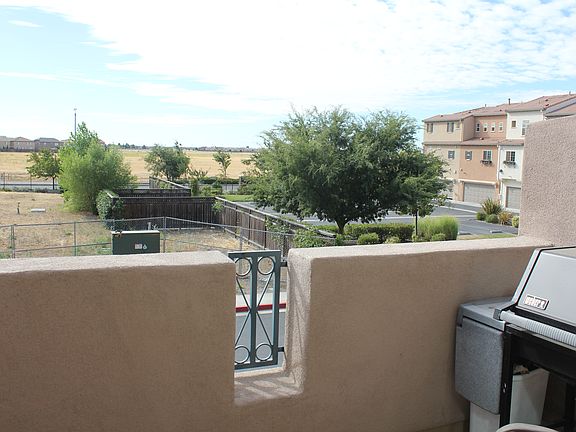 4th image of 5301 E Commerce Way Unit 45104