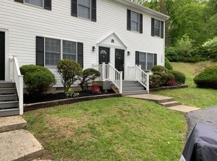 1388 5th St APT C, Waynesboro, VA 22980