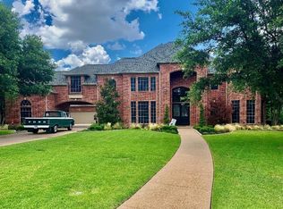 38 Forest Dr, Mansfield, TX 76063