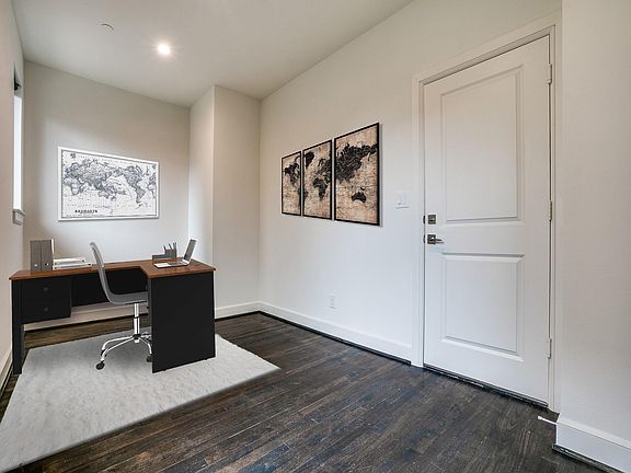5th image of 2202 Moser Ave #104