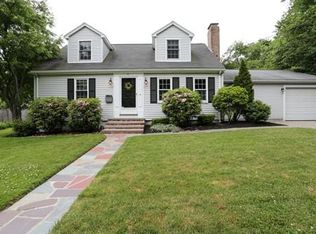 14 Longacre Rd, Needham, MA 02492