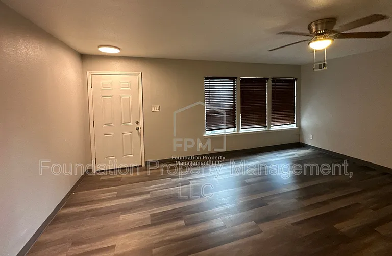 1283 E Raines Rd #2 — Photo 7