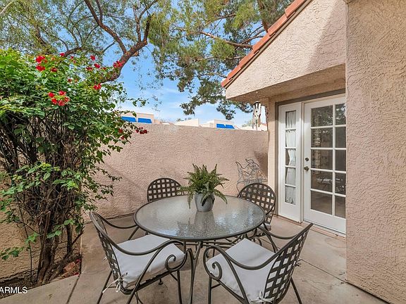 2nd image of 101 E Ponderosa Ln