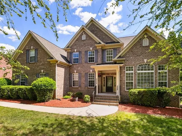 3205 Owls Roost Rd, Greensboro, NC 27410