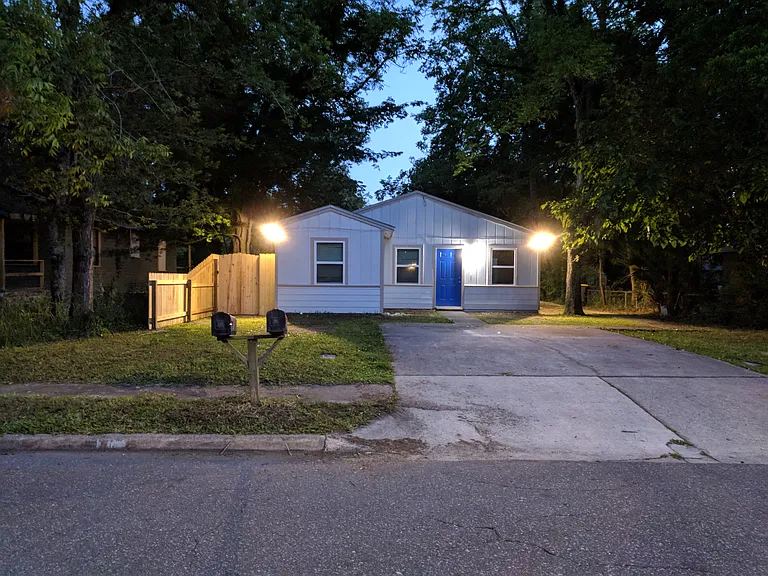 3304 Phyllis St #2 — Photo 14