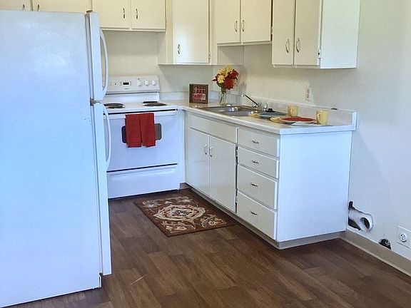 3rd image of 6660 S 1300 W APT 4A