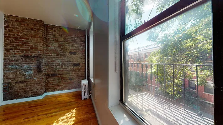 Rented by Bond New York | media 10