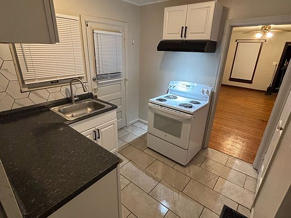 5th image of 4627 Caroline Ave