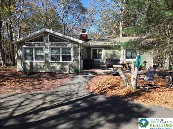 3414 Primrose Ter, Tobyhanna, PA 18466