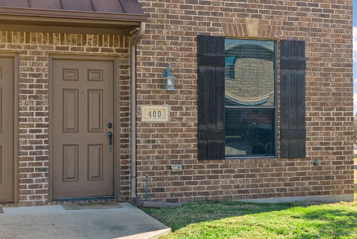 11118 Marion Rd — Photo 2