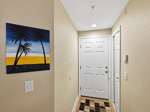 4th image of 5122 Northridge Rd Unit 210