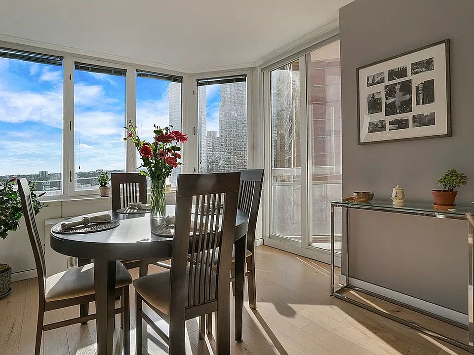 1st image of 500 W 43rd St APT 32F