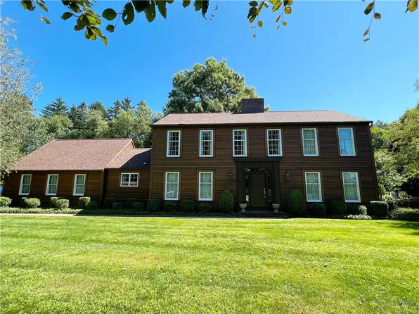 11 Indian Path, Grove City, PA 16127