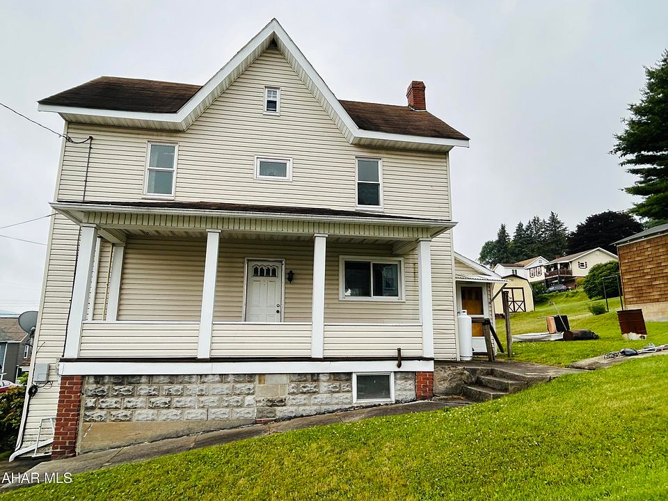 1st image of 1352 Spangler St