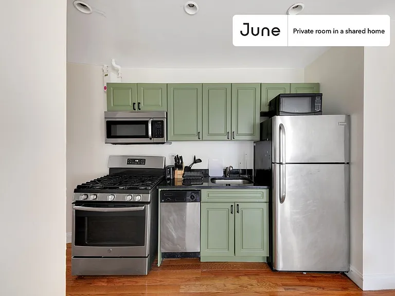 23 E 109th St #D — Photo 3