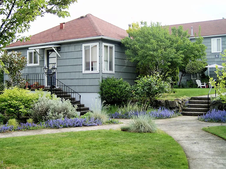 The Lindhurst — Photo 16