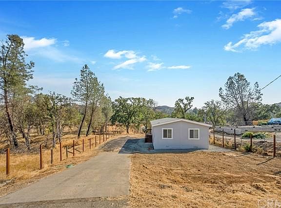 2nd image of 17099 Deer Park Dr