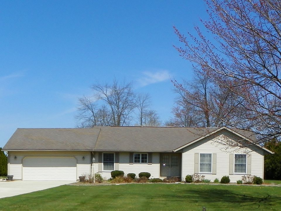 1st image of 24548 Butternut Dr