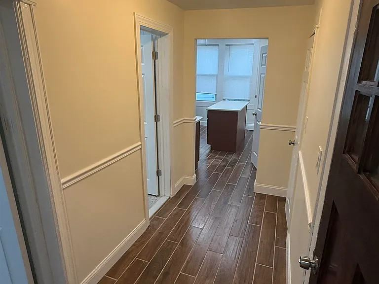 40 E 4th St #2 — Photo 13