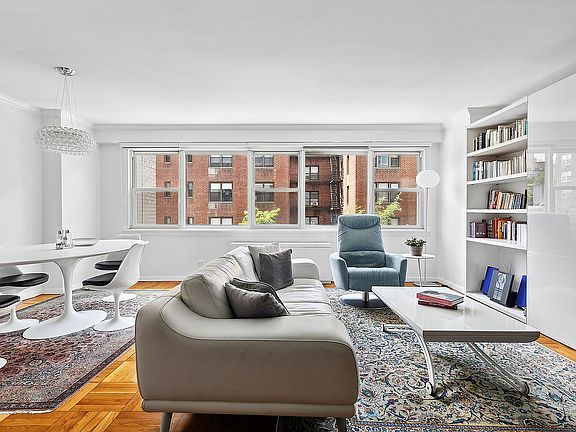 2nd image of 101 W 12th St APT 4S