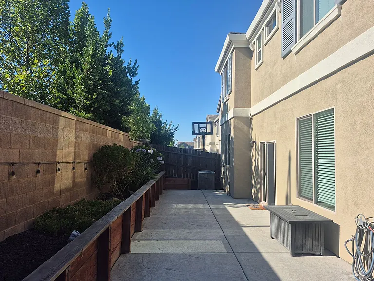 2797 Rainer Way — Photo 17