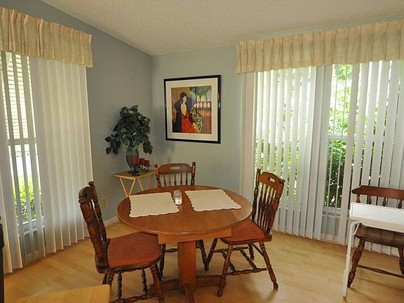 4th image of 1119 Del Toro Dr