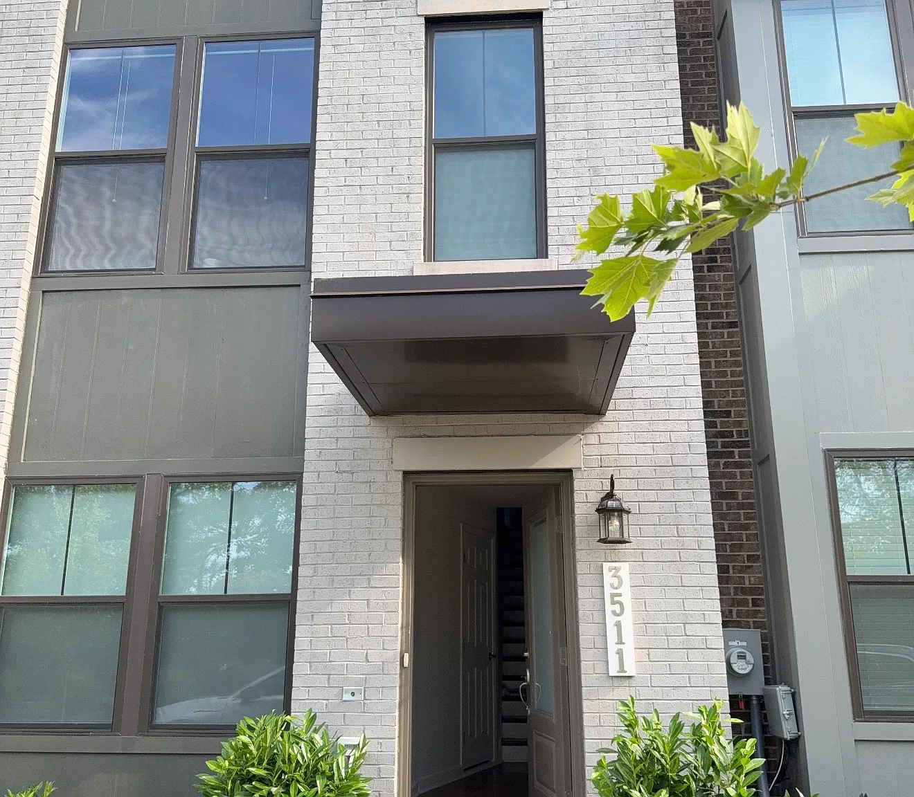 4 bed, 2056 sqft, $3,600 — Photo 1