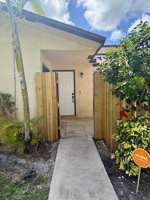 1st image of 1803 Waterview Circle