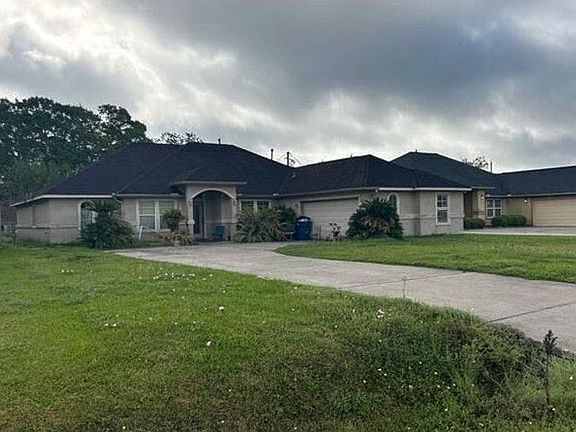 3rd image of 10 S Foster Rd