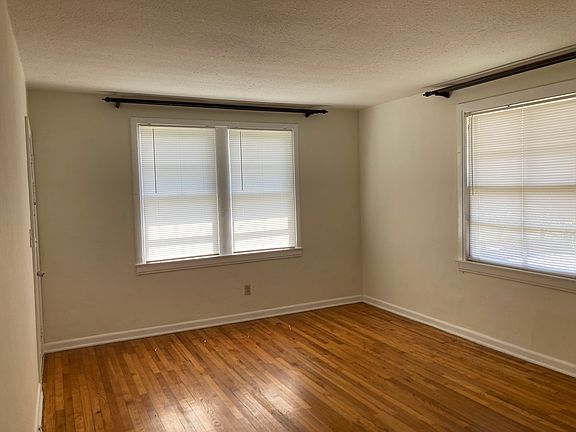 3rd image of 1098 Cherry St APT 4