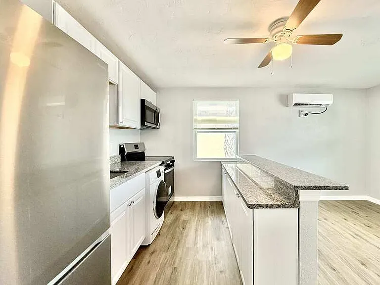 638 180th Ave E #3 — Photo 11