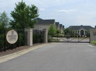 2545 McArthur Landing Cir APT 303, Fayetteville, NC 28311