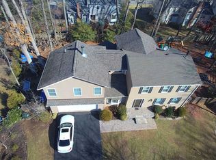 2800 Newnan Ridge Ct, Herndon, VA 20171