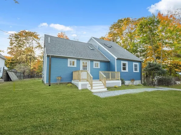 556 Liberty St, Rockland, MA 02370