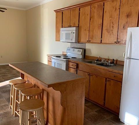 2nd image of 6-2 W Lakeview Dr #6