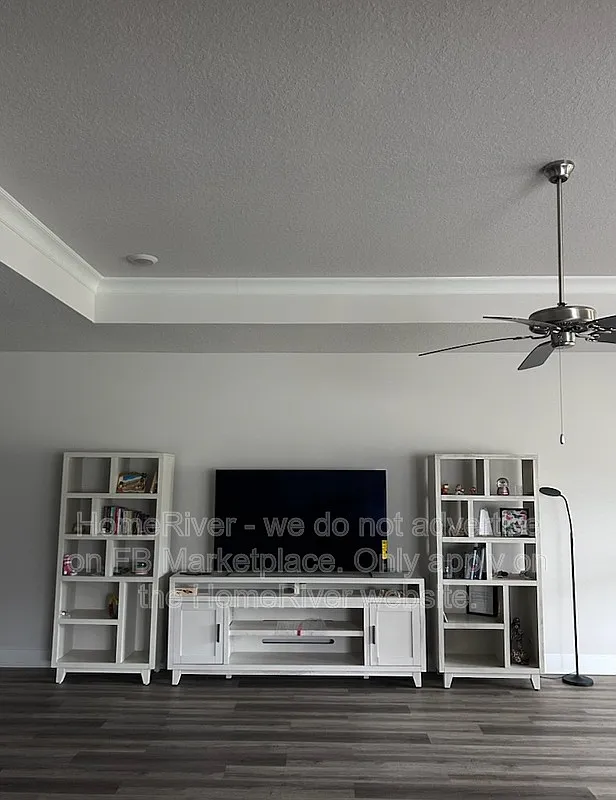4 bed, 3.0 bath, 2304 sqft, $2,500 — Photo 3