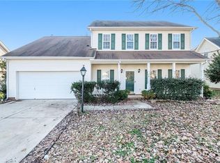 3931 Huntmeadow Dr, Charlotte, NC 28269