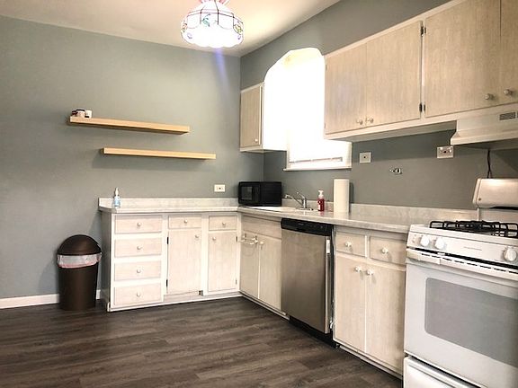 5th image of 5222 N Ludlam Ave