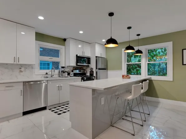 149 West 30th Street image 7 of 26