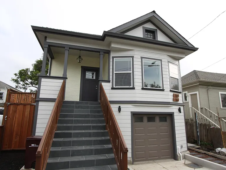 1161 Stanford Ave — Photo 1