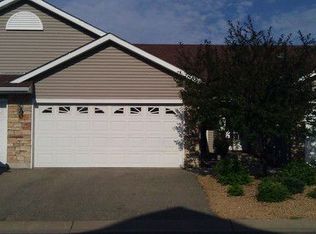 1565 Lincoln Park Dr, South St Paul, MN 55075