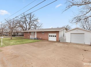1100 Sunset Ln, Wichita Falls, TX 76306