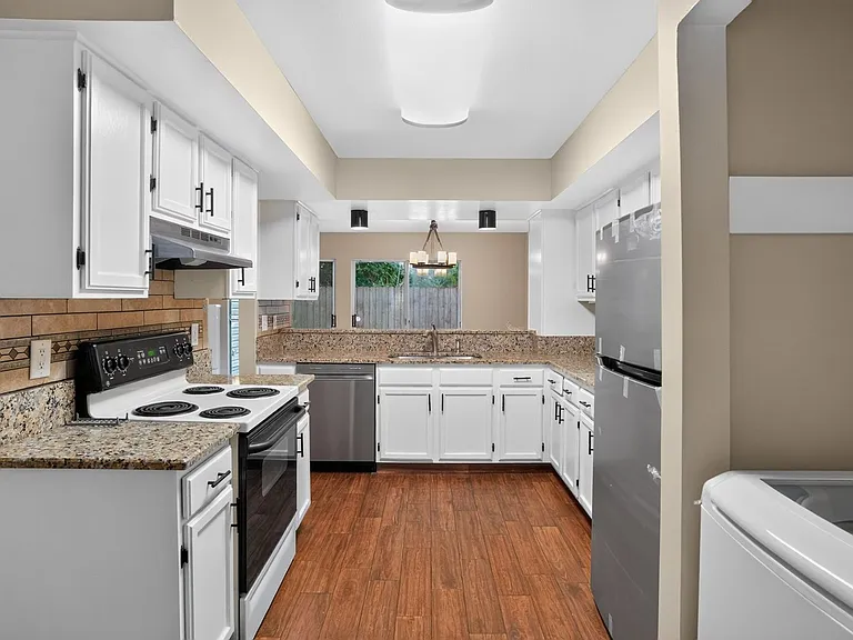 6701 Dickens Ferry Rd #68 — Photo 10