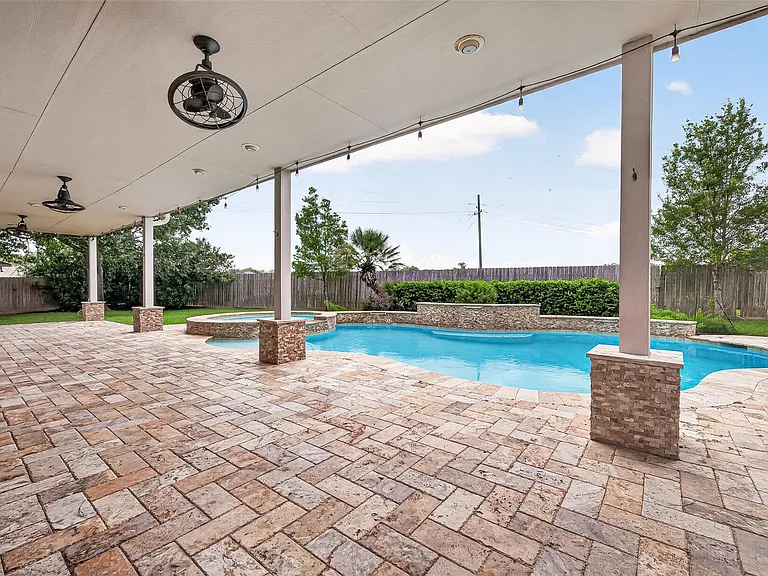 1415 Kennewick Ct — Photo 42
