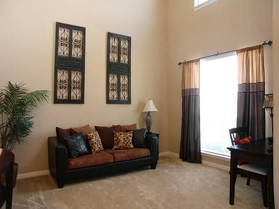 5th image of 12141 Crab Apple Ln