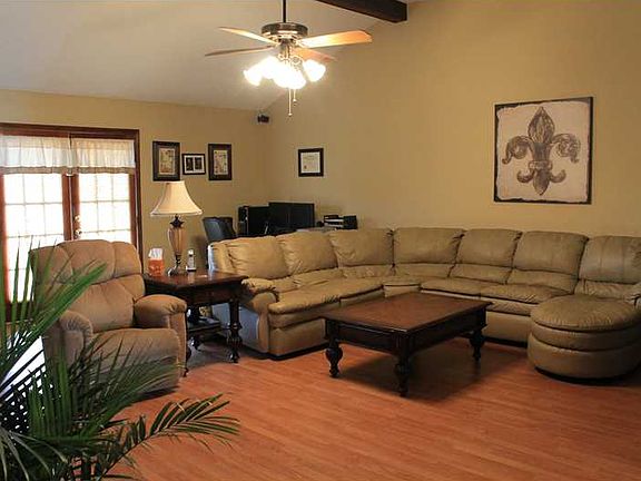 4th image of 1253 Olde Oaks Dr