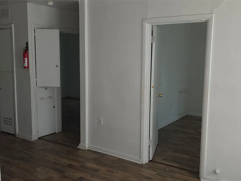 2811 Iola St #8 — Photo 4