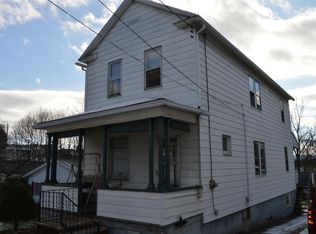 21 Court St, Hanover Township, PA 18706
