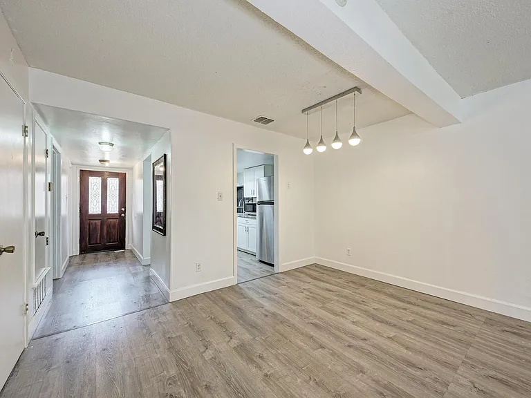 7917 Parliament Pl — Photo 7