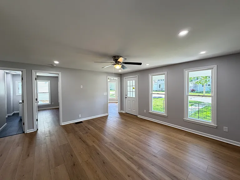 320 Chestnut St #1 — Photo 5